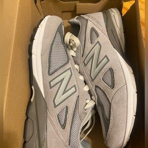 New Balance 990v4 (6Y)